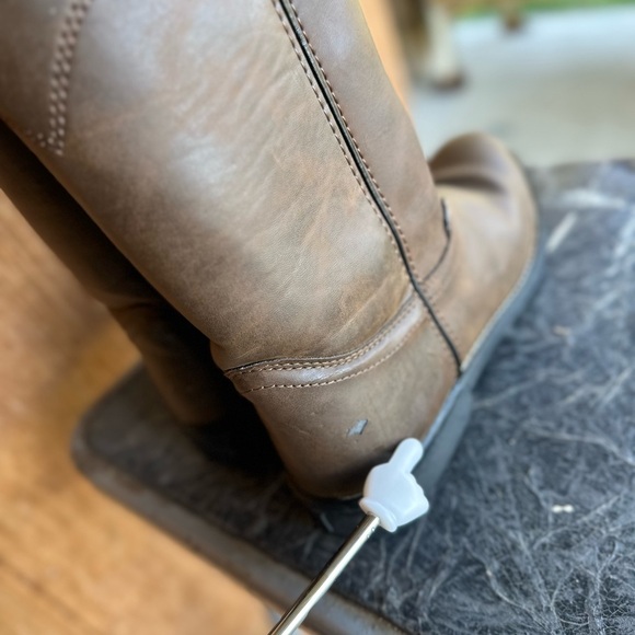 BASICS JUSTIN BRAME BOOTS. SIZE 10B. - Picture 5 of 11